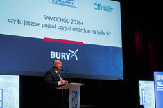 Gabriel B. z firmy Bury,